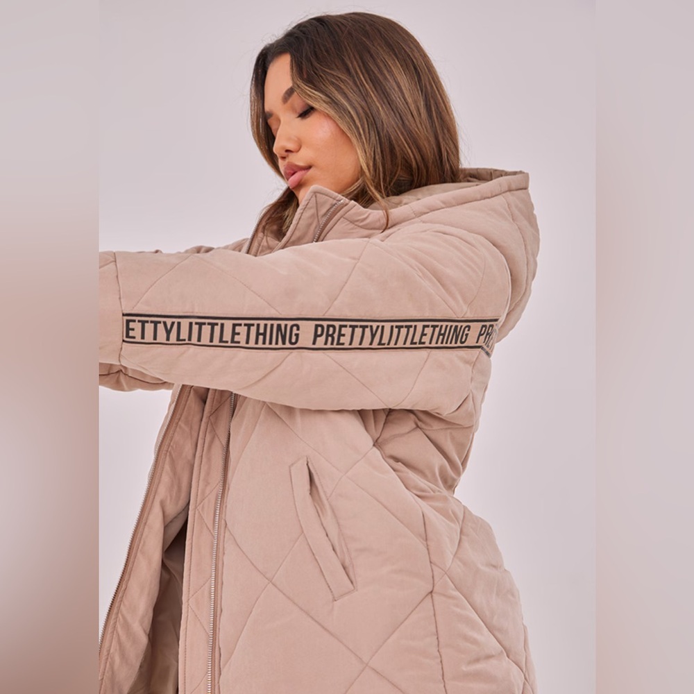 PRETTYLITTLETHING STONE/KHAKI PEACH SKIN DIAMOND QUILTED OVERSIZED PUFFER 8 NWT
